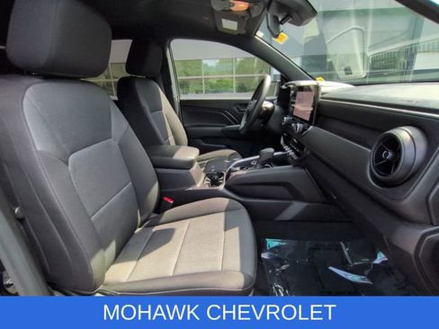 Certified 2023 Chevrolet Colorado Trail Boss w/ Technology Package AWD/4WD image 29