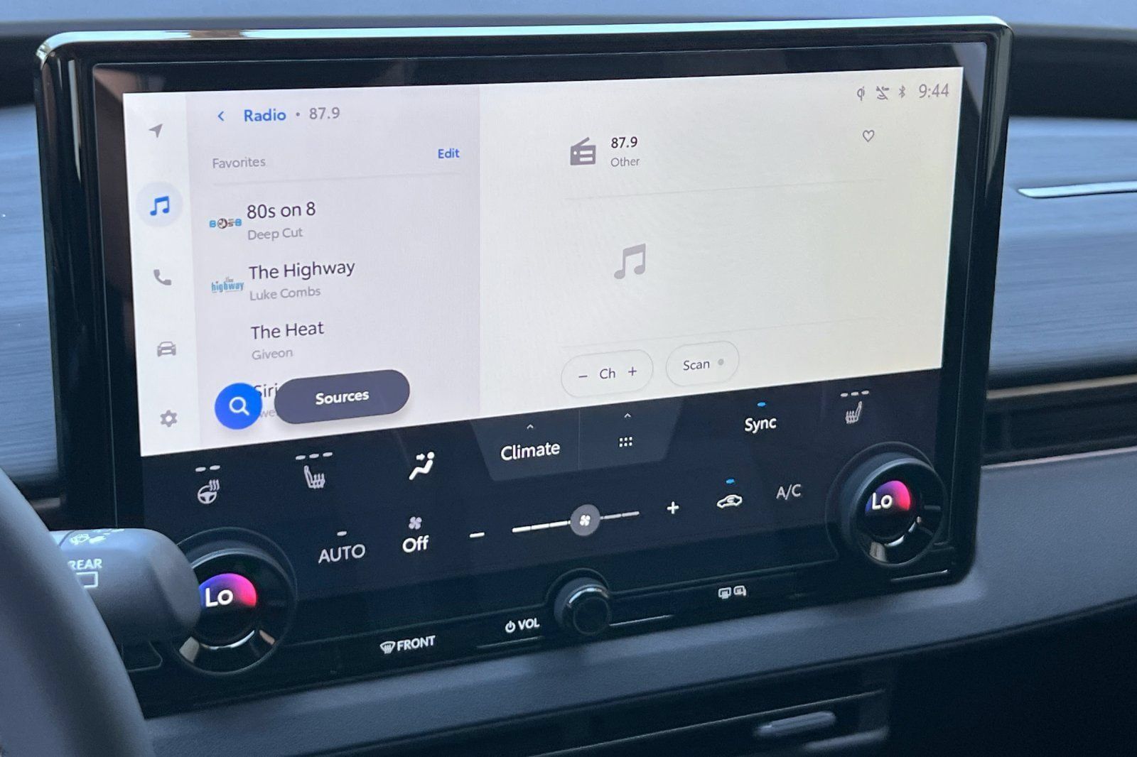 New 2026 Toyota bZ Woodland AWD/4WD image 18