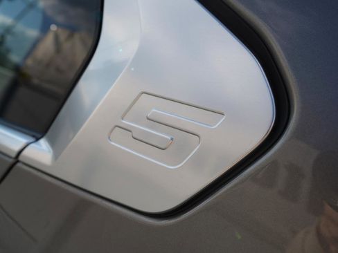 Used 2024 BMW 530i xDrive w/ Convenience Package image 88