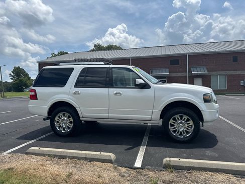 Used 2011 Ford Expedition Limited image 3
