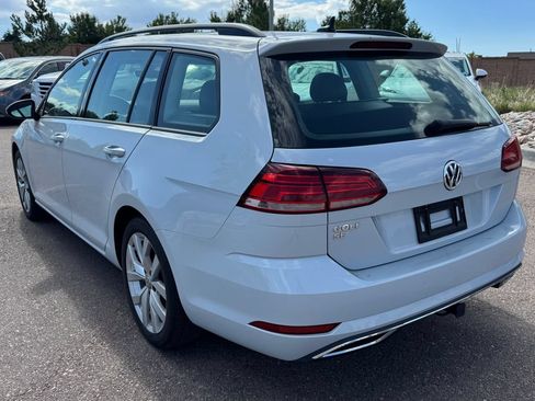 Used 2019 Volkswagen Golf SE FWD image 4