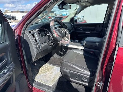 Used 2016 RAM 1500 Laramie image 10