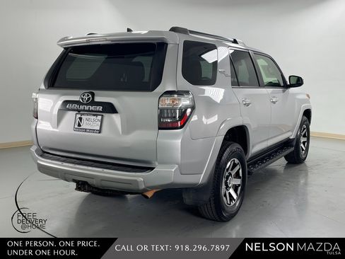 Used 2022 Toyota 4Runner TRD Off-Road image 6