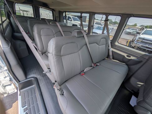 New 2026 Chevrolet Express 3500 LS w/ Chrome Appearance Package RWD image 36
