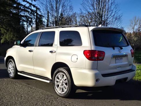 Used 2016 Toyota Sequoia Platinum AWD/4WD image 9