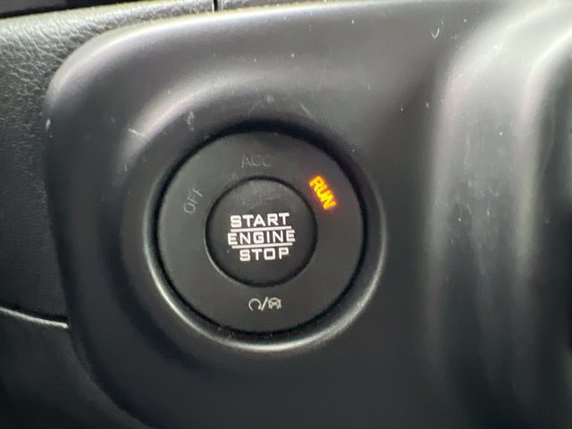Used 2023 Jeep Wrangler Unlimited Sahara w/ Cold Weather Group AWD/4WD image 24