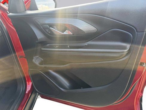 Used 2024 GMC Terrain SLE image 52