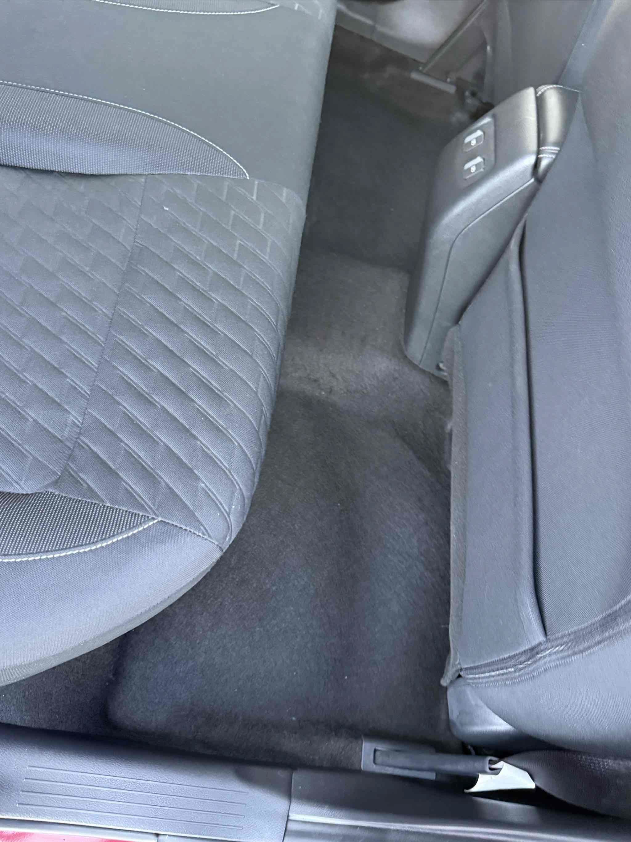 Used 2022 Nissan Kicks SV FWD image 54