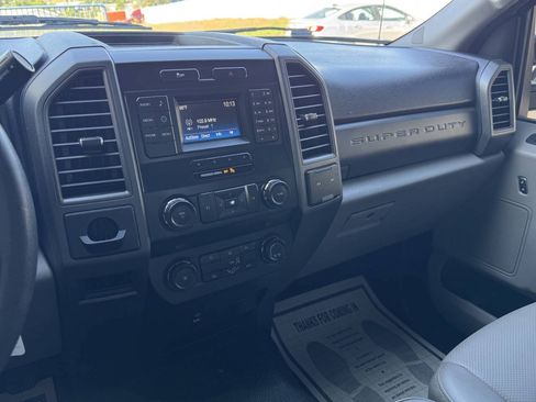 Used 2019 Ford F250 XL w/ Power Equipment Group RWD image 14