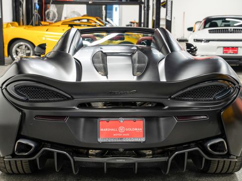 Used 2018 McLaren 570S Spider image 7