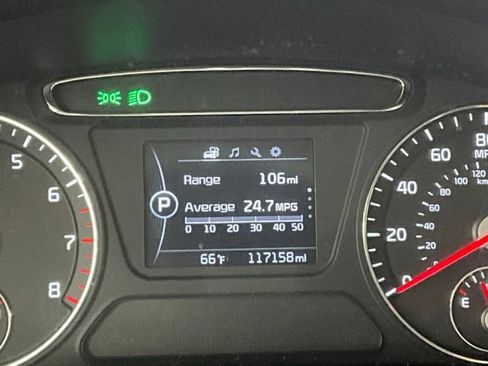 Used 2016 Kia Sorento FWD image 6