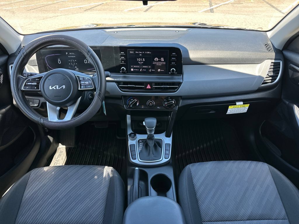 Used 2026 Kia Seltos LX FWD image 14