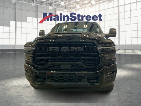 New 2026 RAM 2500 Laramie AWD/4WD image 8