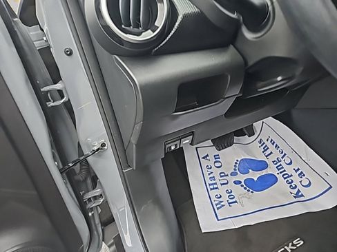 Used 2024 Nissan Kicks SV image 19