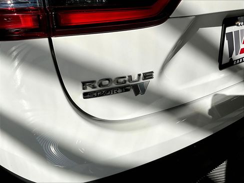 Used 2022 Nissan Rogue Sport S FWD image 22