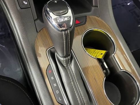 Certified 2017 GMC Acadia SLE image 10