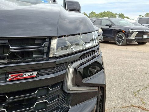 Used 2023 Chevrolet Suburban Z71 w/ Z71 Off-Road Package image 9