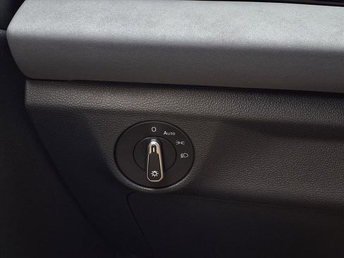 New 2026 Volkswagen Jetta SE image 23