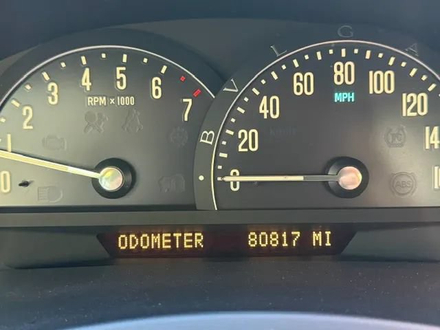 Used 2004 Cadillac XLR RWD image 22