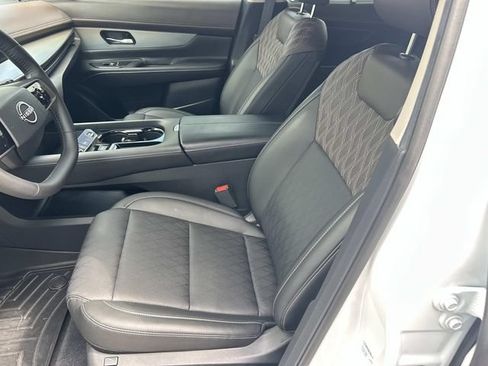 Used 2025 Nissan Murano Platinum w/ Cargo Package AWD/4WD image 16