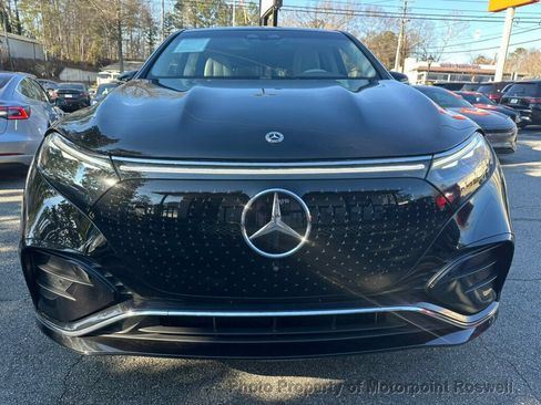 Used 2023 Mercedes-Benz EQS 580 4MATIC SUV image 5