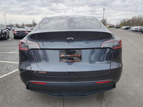 Used 2024 Tesla Model Y Long Range image 16