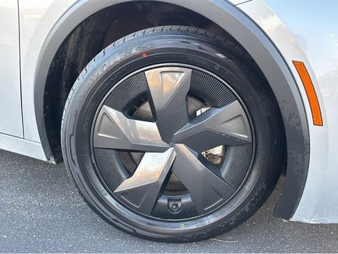 Used 2024 Toyota Prius LE image 13