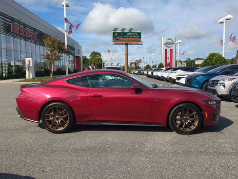 Used 2025 Ford Mustang GT Premium image 3