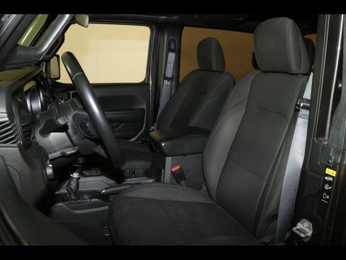 Used 2021 Jeep Wrangler Sport AWD/4WD image 13