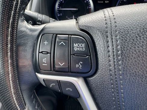 Used 2018 Toyota Highlander Limited Platinum image 24