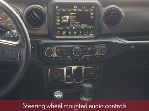 Used 2022 Jeep Wrangler Unlimited Sport AWD/4WD image 36