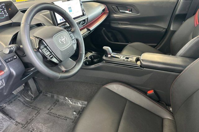 Used 2024 Toyota Prius Prime FWD image 12