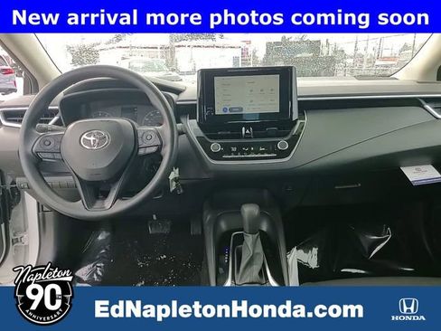 Used 2023 Toyota Corolla LE image 11