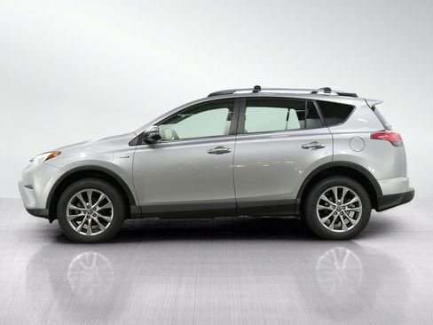 Used 2017 Toyota RAV4 Limited AWD/4WD image 2