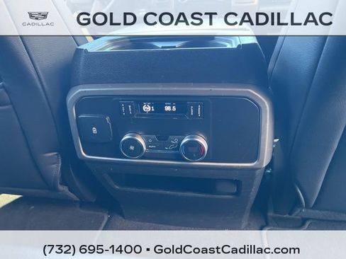 Used 2019 Ford Expedition XLT w/ Equipment Group 201A AWD/4WD image 9