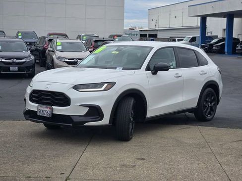 Certified 2024 Honda HR-V Sport image 8