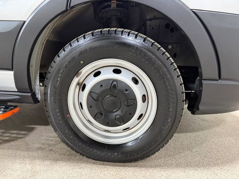 Used 2020 Ford Transit 250 Medium Roof image 59