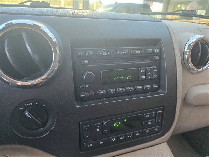 Used 2006 Ford Expedition King Ranch AWD/4WD image 26