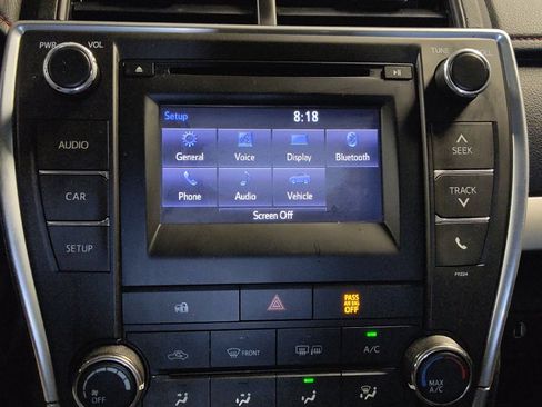 Used 2016 Toyota Camry SE FWD image 25