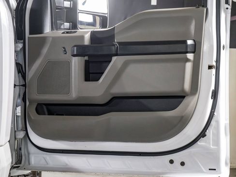 Used 2021 Ford F250 XL w/ Power Equipment Group image 28