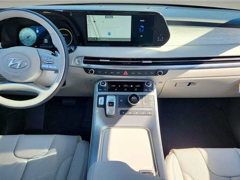 Used 2025 Hyundai Palisade Calligraphy FWD image 20