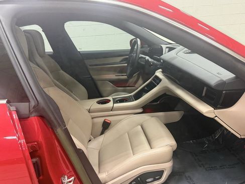 Used 2022 Porsche Taycan 4S image 24