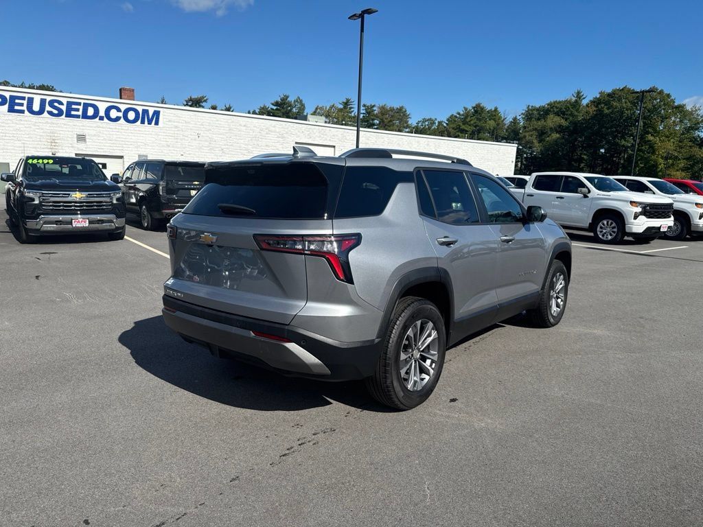 Used 2025 Chevrolet Equinox LT w/ Convenience Package II AWD/4WD image 4