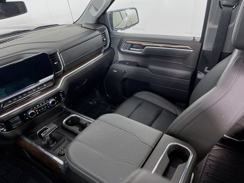 Used 2025 GMC Sierra 1500 Elevation w/ Elevation Premium Package AWD/4WD image 23