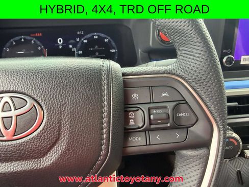Used 2025 Toyota Tacoma TRD Off-Road AWD/4WD image 29