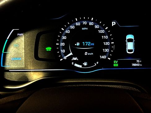 Used 2017 Hyundai Ioniq SEL w/ Tech Package 02 FWD image 17