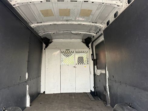 Used 2019 Ford Transit 150 Medium Roof image 16