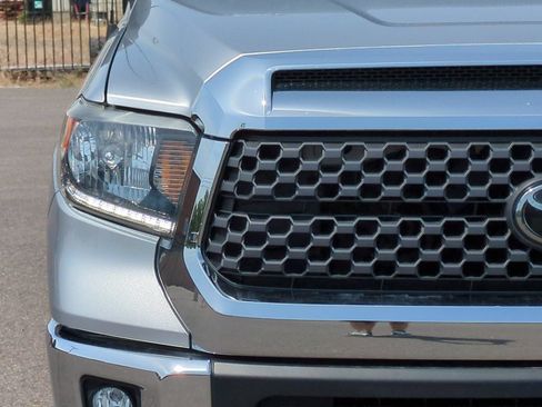 Used 2018 Toyota Tundra SR5 AWD/4WD image 40