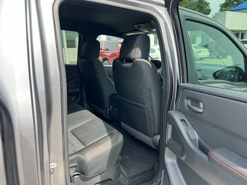 Used 2026 Nissan Frontier PRO-4X AWD/4WD image 11