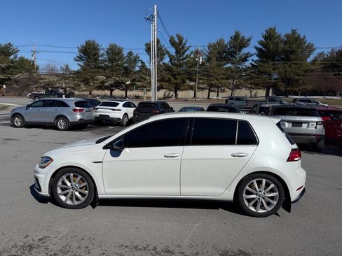 Used 2019 Volkswagen Golf R 4-Door image 9